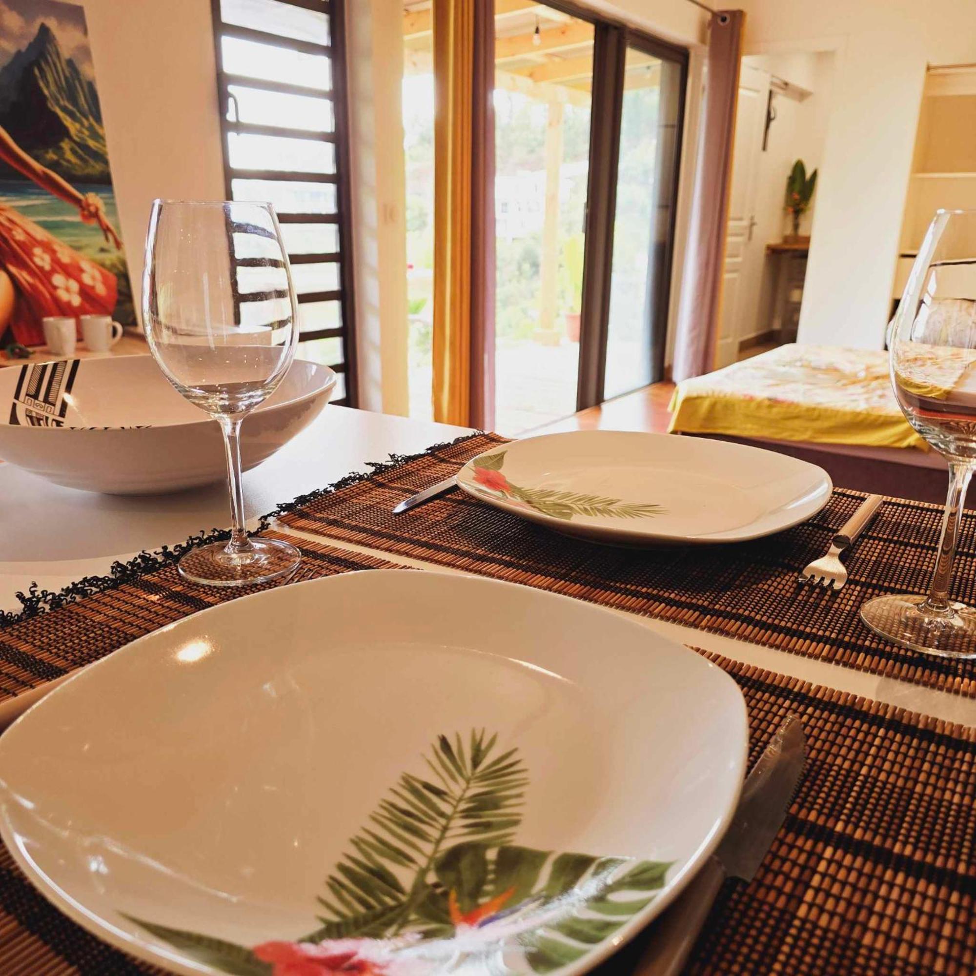Fare Toahana, Accommodation With A Ocean View Faaa Екстер'єр фото