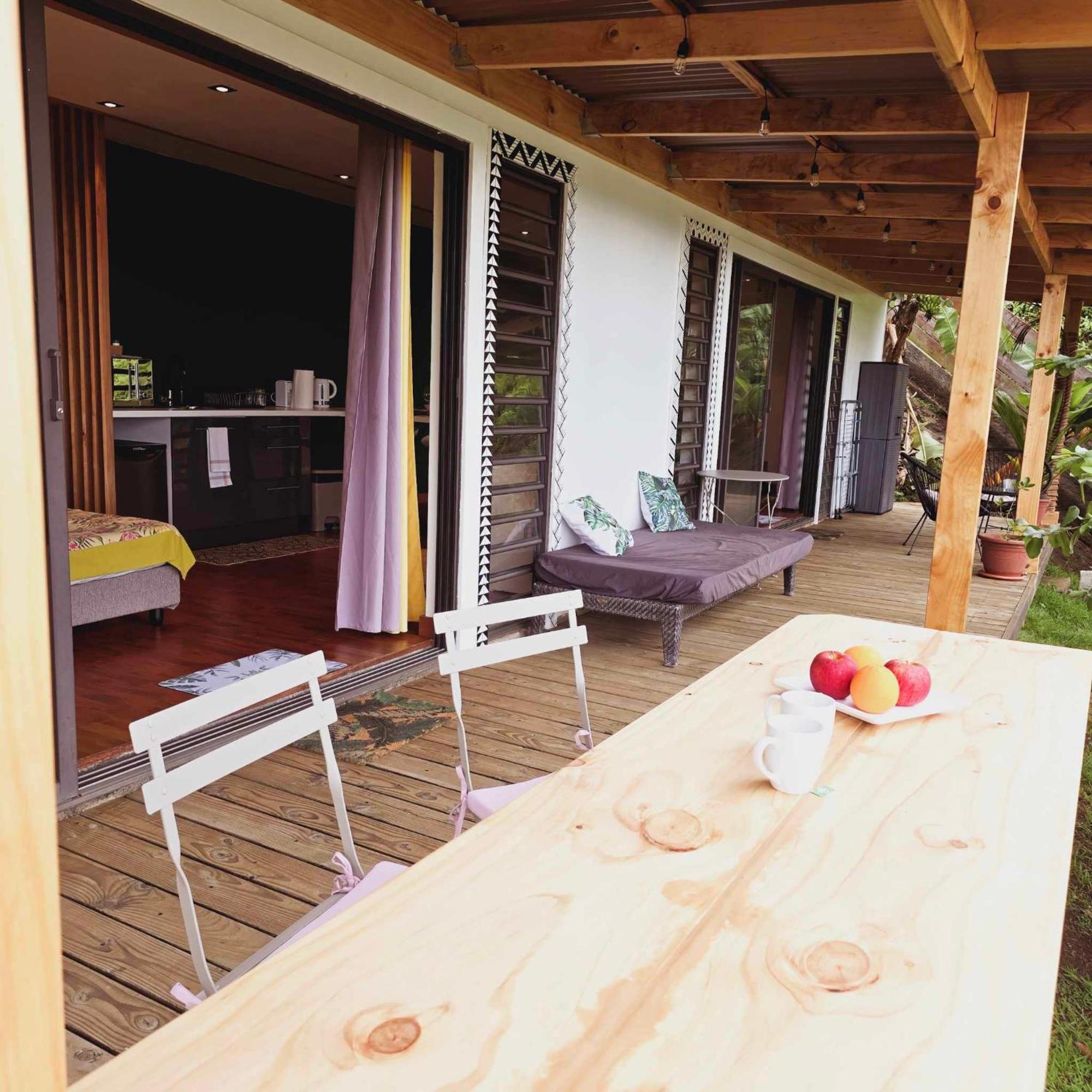 Fare Toahana, Accommodation With A Ocean View Faaa Екстер'єр фото