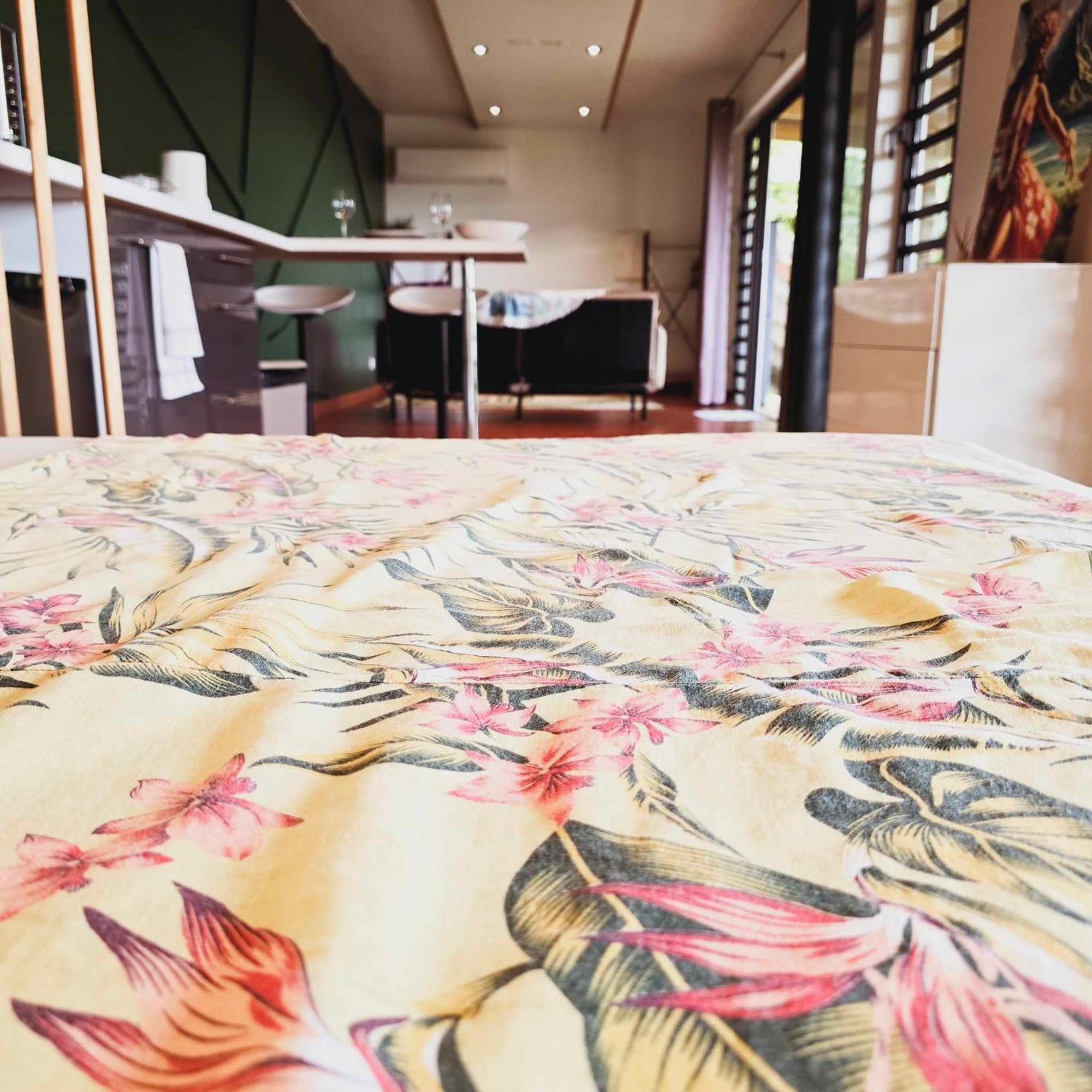 Fare Toahana, Accommodation With A Ocean View Faaa Екстер'єр фото