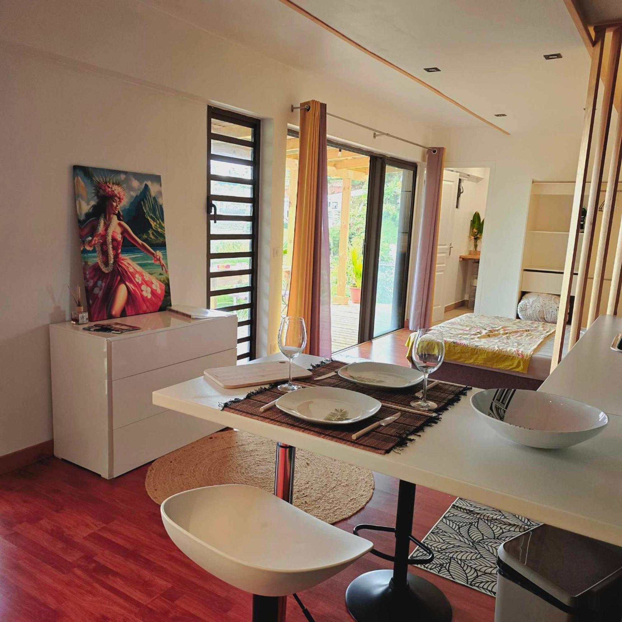 Fare Toahana, Accommodation With A Ocean View Faaa Екстер'єр фото